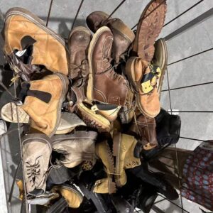 Cat and Timberland man(used)